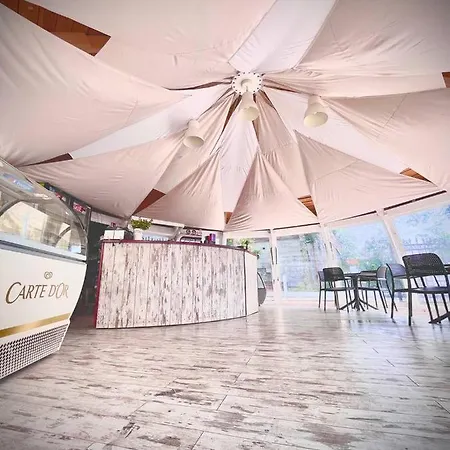 Zamek Na Piasku - Tuz Przy Plazy 3*