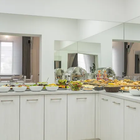 Zamek Na Piasku - Tuz Przy Plazy Bed & Breakfast