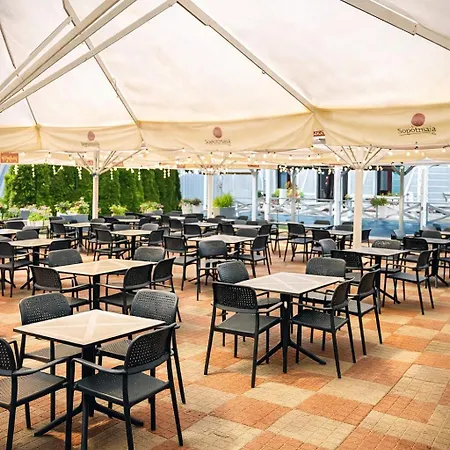 Zamek Na Piasku - Tuz Przy Plazy 4*
