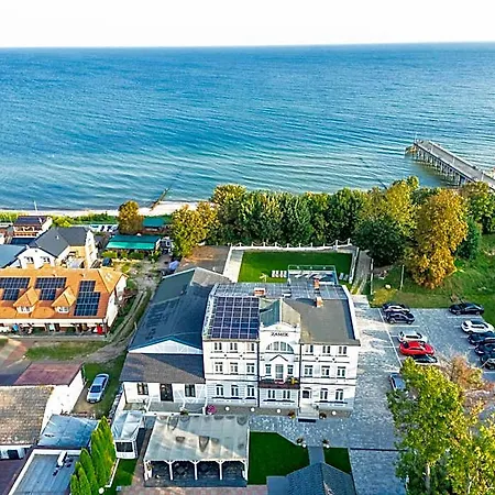 Bed & Breakfast Zamek Na Piasku - Tuz Przy Plazy 4*