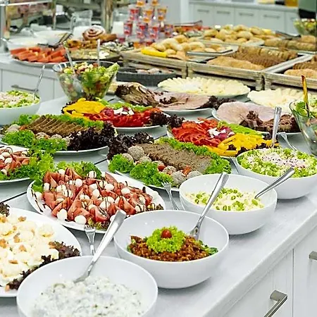 Bed & Breakfast Zamek Na Piasku - Tuz Przy Plazy 4*