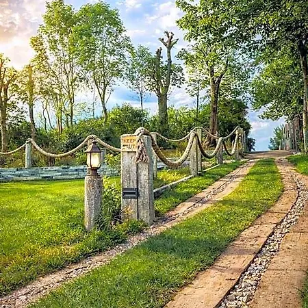 Zamek Na Piasku - Tuz Przy Plazy Bed & Breakfast Chłopy