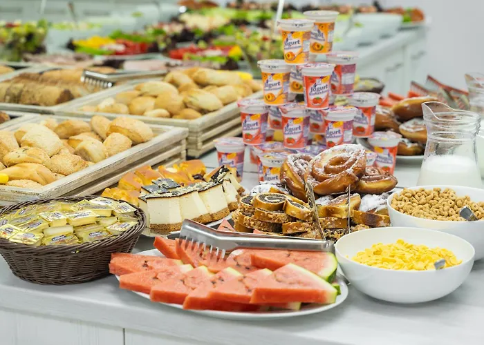 Zamek Na Piasku - Tuz Przy Plazy Frühstückspension Chłopy